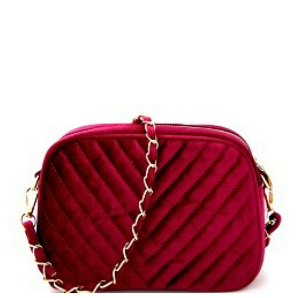 Handbags - 🔴SOLD🔴New velvet burgundy red crossbody purse